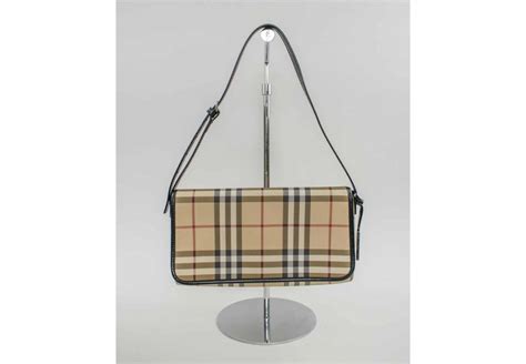 burberry adjustable shoulder bags.